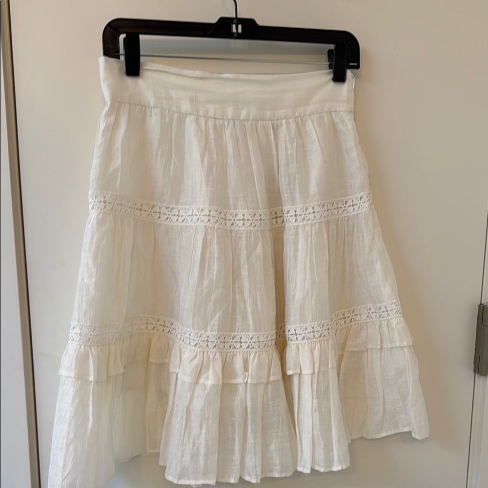 Cream Knee-Length A-Line Skirt with Pleated Tiers